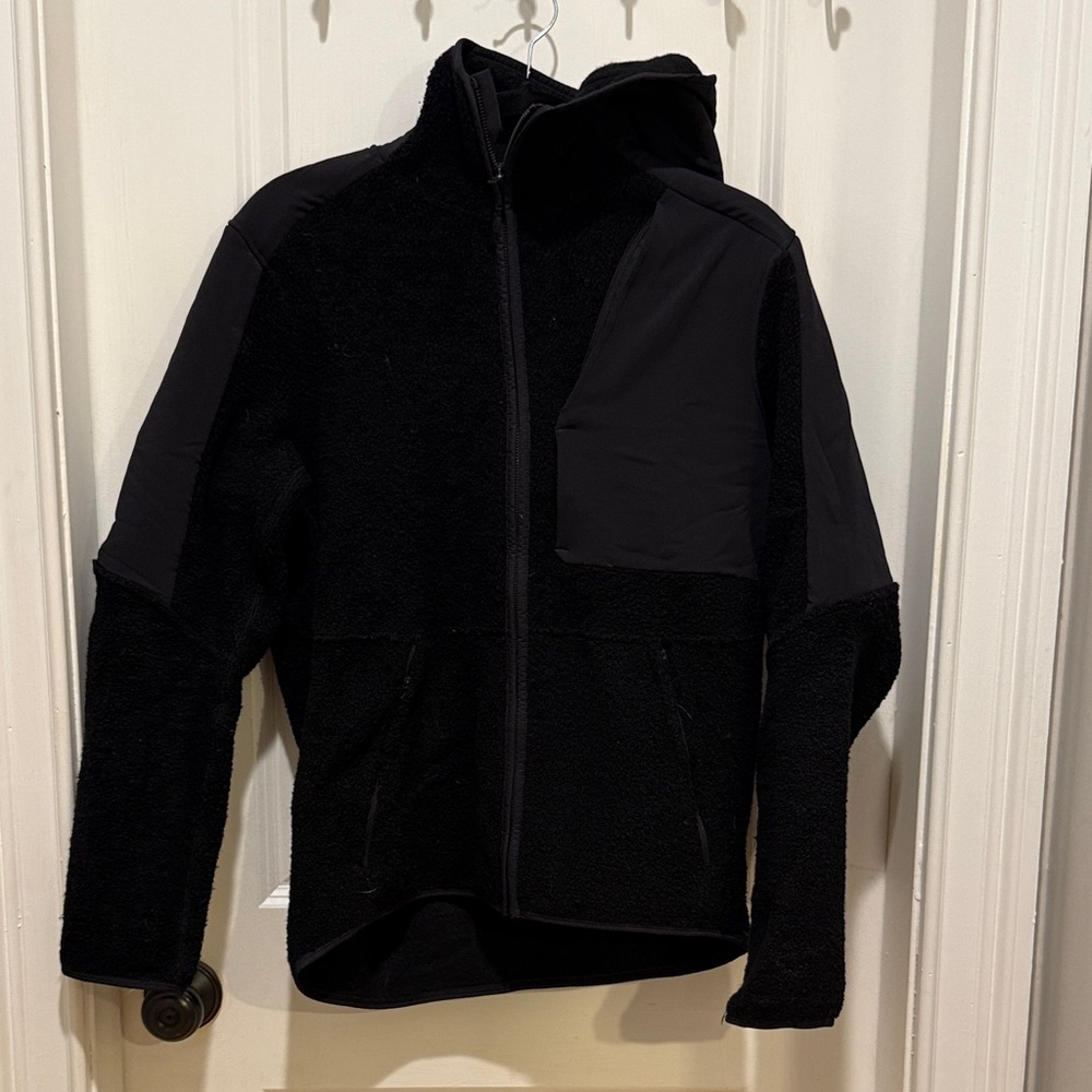 Lululemon Black Tundra TrekFleece Jacket with Zip